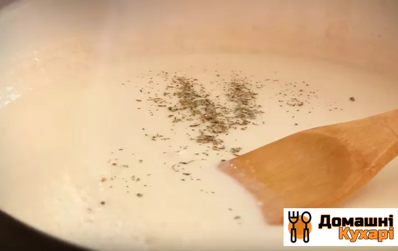 Курячі тефтелі в молочному соусі - фото крок 5