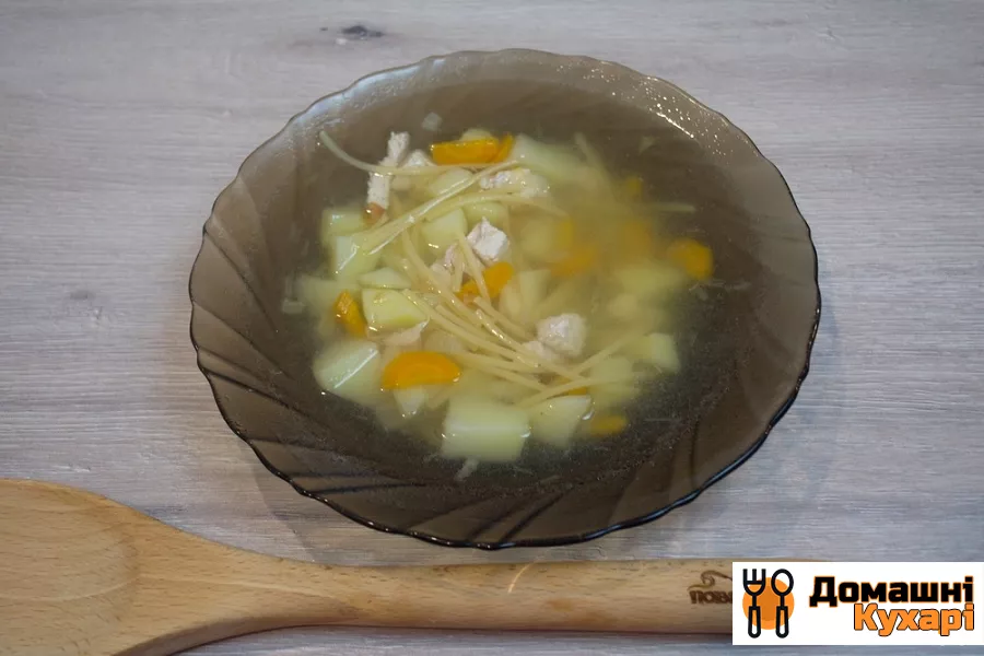 Курячий суп з локшиною - фото крок 7
