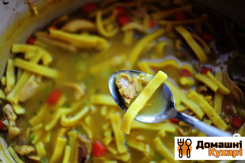 Курячий суп з локшиною і селерою - фото крок 6