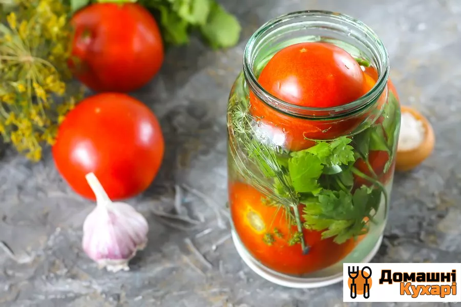 Квашені помідори з часником і зеленню - фото крок 6