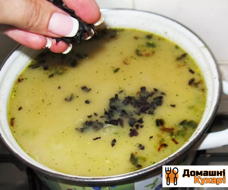 Літній суп з лисичок з плавленим сиром - фото крок 7